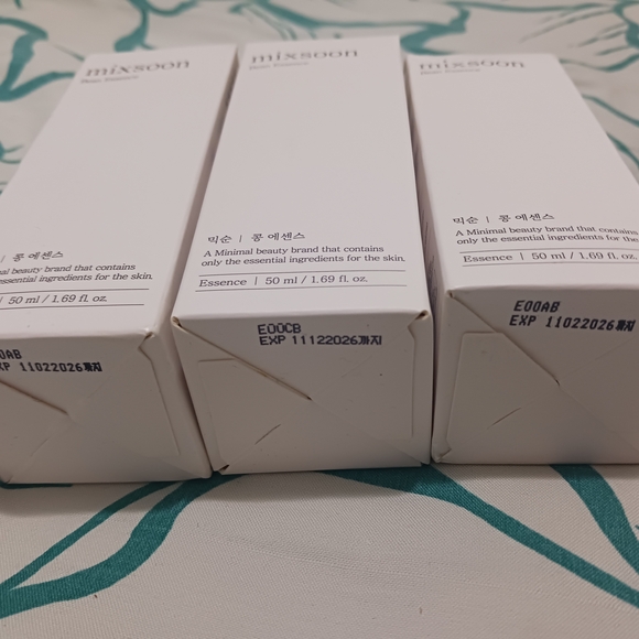 Mixsoon Bean Essence - White - Picture 2 of 3